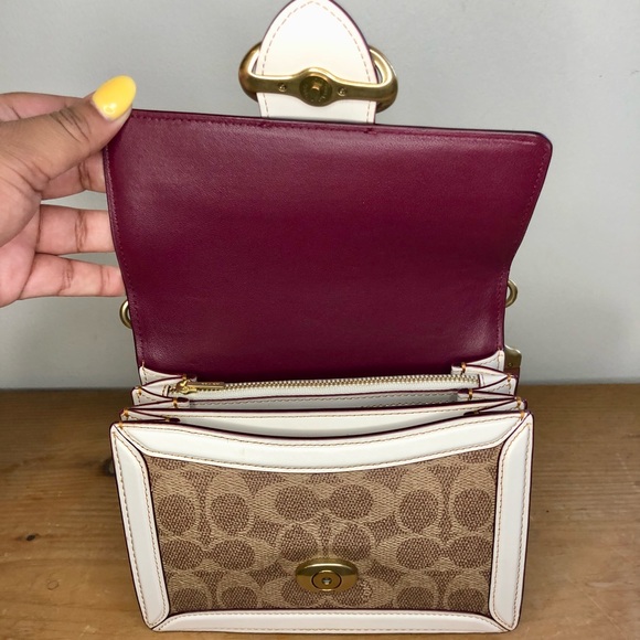 S⭕️LD‼️New Coach 1941 Riley Top Handle 18 In Signature Canvas - Picture 8 of 12